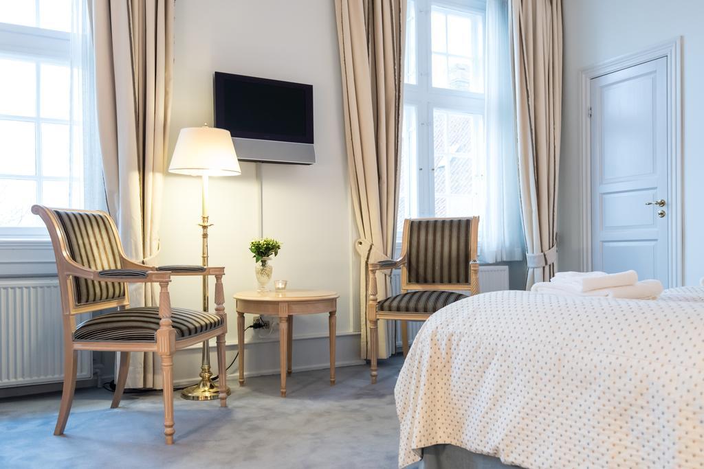 Готель Skjoldenaesholm Slot Jystrup Номер фото