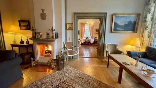 Готель Skjoldenaesholm Slot Jystrup Екстер'єр фото